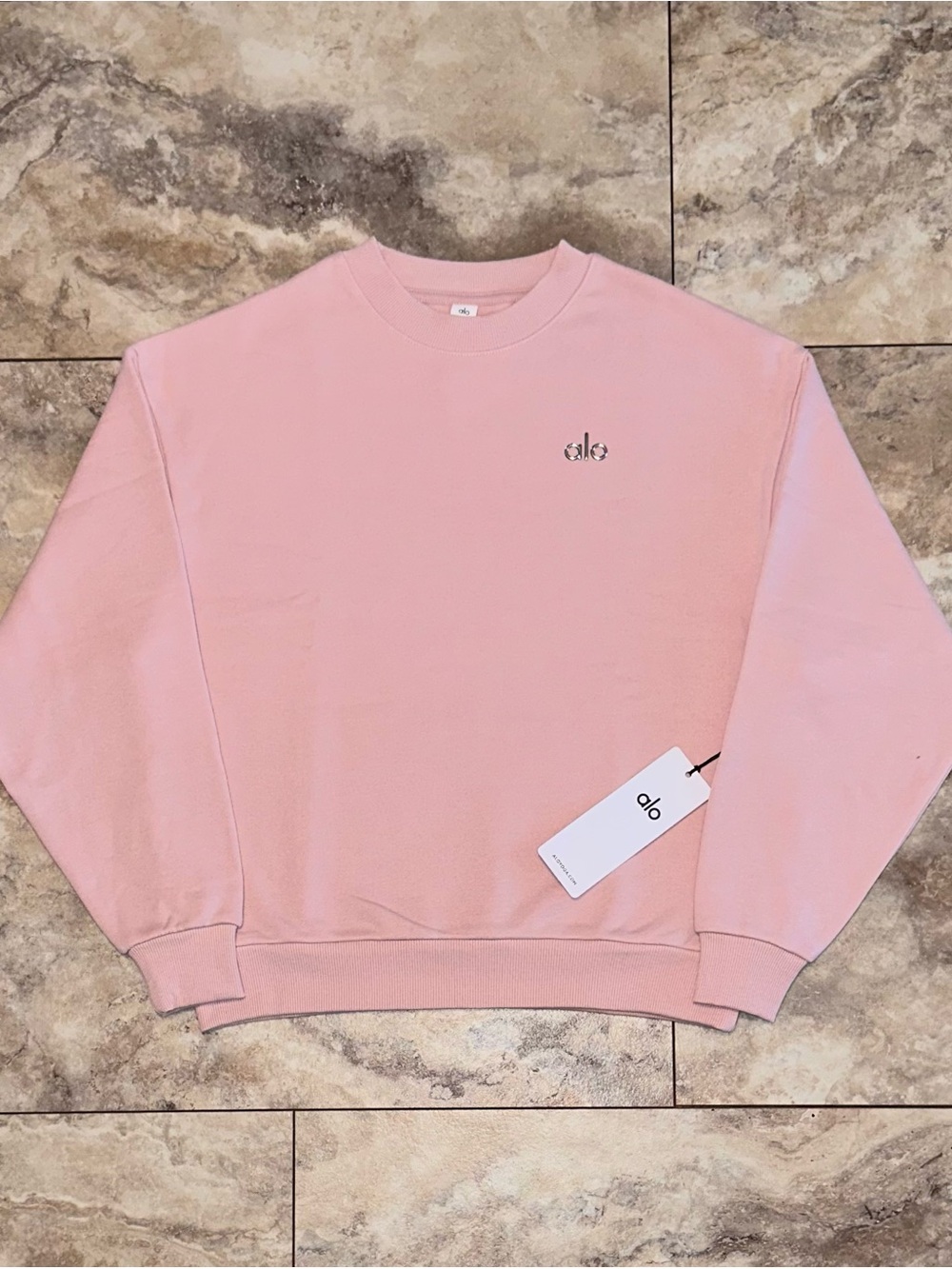 Alo Yoga Accolade Crew Neck Pullover Pink Quartz Sweatshirt Size XS